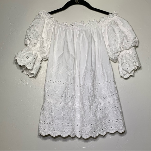 Tyler Boe Carrie Eyelet Topper Off Shoulder Blouse - Picture 5 of 7